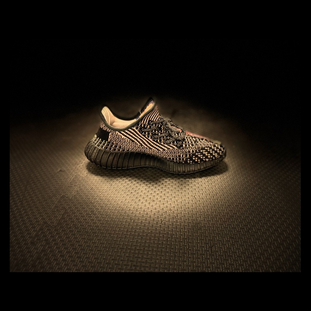 Adidas Yeezy boost 350 V2 Yechiel, Modified